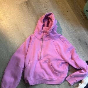 Lululemon pink scuba